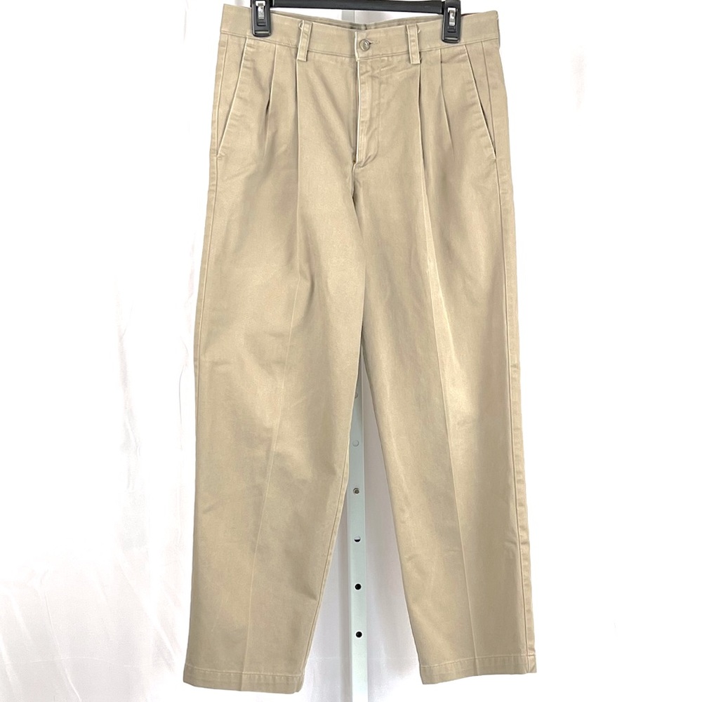 Dockers Men’s pleated khaki pants 31x29 770